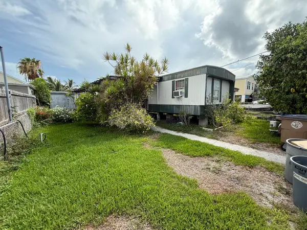 32C 10th Avenue, Stock Island, FL 33040