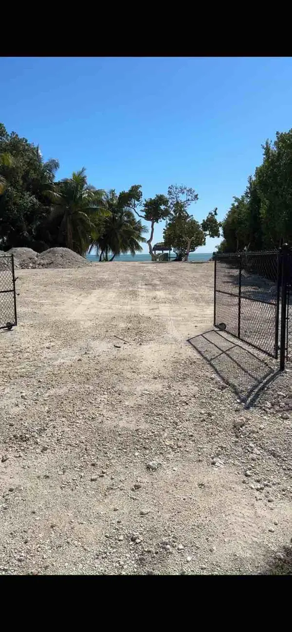77481 Overseas Highway, Lower Matecumbe, FL 33036