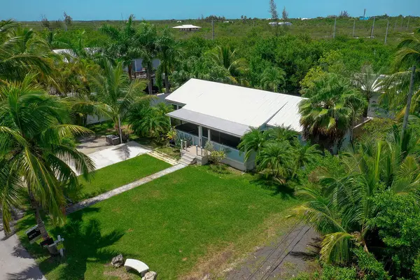 19421 Canal Drive, Sugarloaf Key, FL 33042