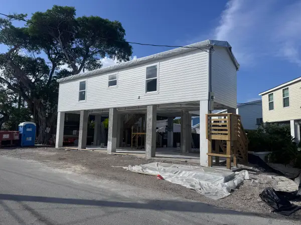 4 Del Mar Boulevard, Big Coppitt, FL 33040