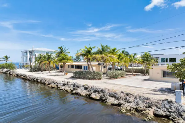 31364 Avenue J, Big Pine Key, FL 33043