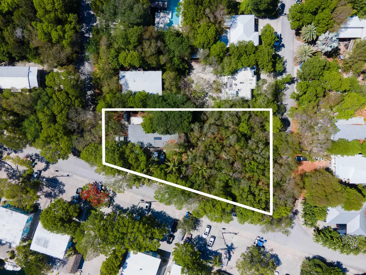156 Monroe Drive, Plantation Key, FL 33070 - #1