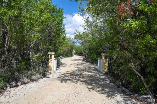 481 E Shore Drive, Summerland Key, FL 33042
