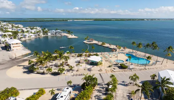 701 Spanish Main Drive #302, Cudjoe Key, FL 33042
