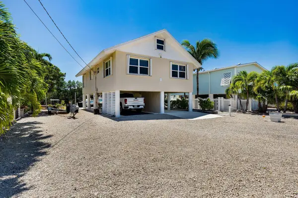 27322 Saint Martin Lane, Ramrod Key, FL 33042