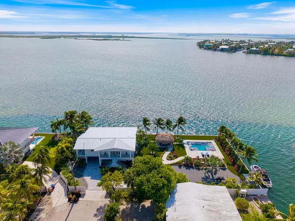 17015 W Wahoo Lane, Sugarloaf Key, FL 33042