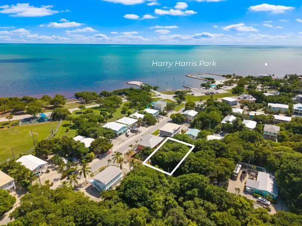 105 Pacific Avenue, Key Largo, FL 33070