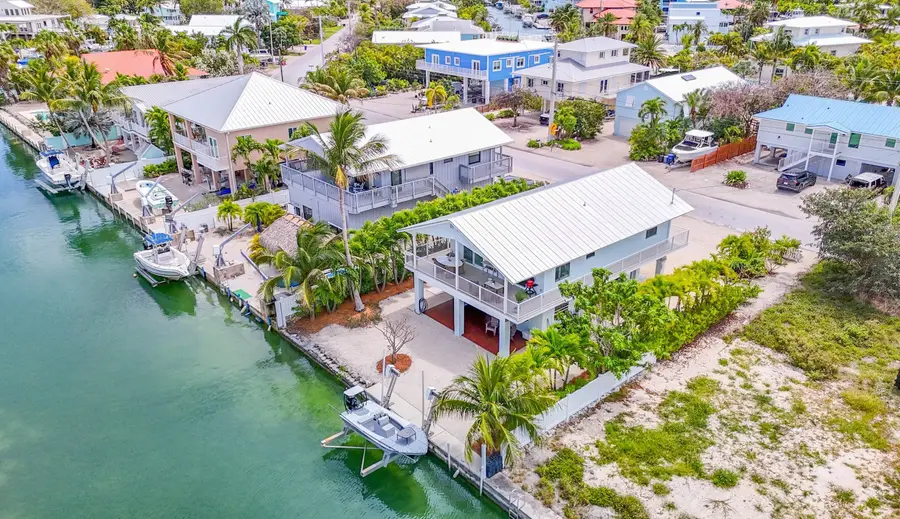 637 E Caribbean Drive, Summerland Key, FL 33042 - #2