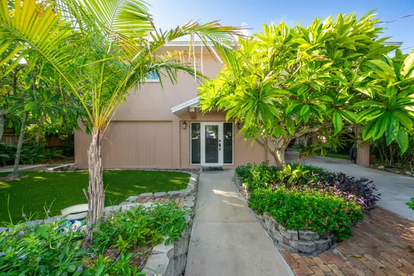 212 Avenue G, Big Coppitt, FL 33040