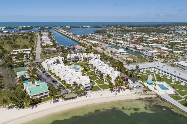601 W Ocean Drive #302, Key Colony, FL 33051