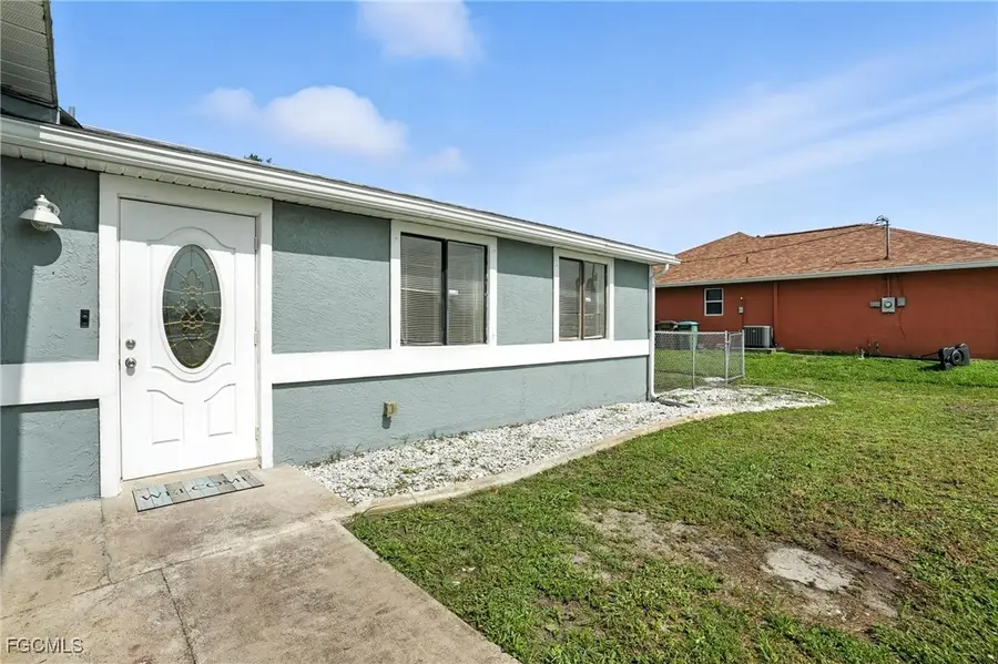 1222 NE 14th Place, Cape Coral, FL 33909 - Image #3