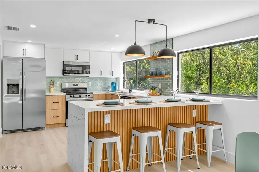 1105 Skiff Place, Sanibel, FL 33957 - Image #2