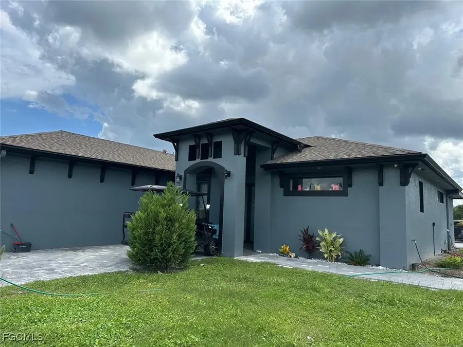 19781 Woodbridge Lane, North Fort Myers, FL 33917 - Image #2