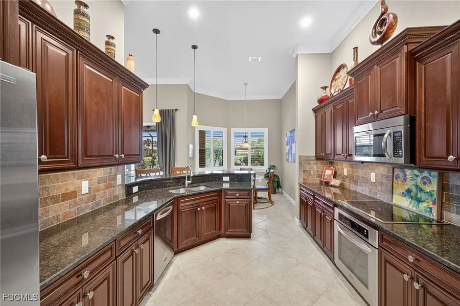 11204 Lithgow Lane, Fort Myers, FL 33913 - Image #3