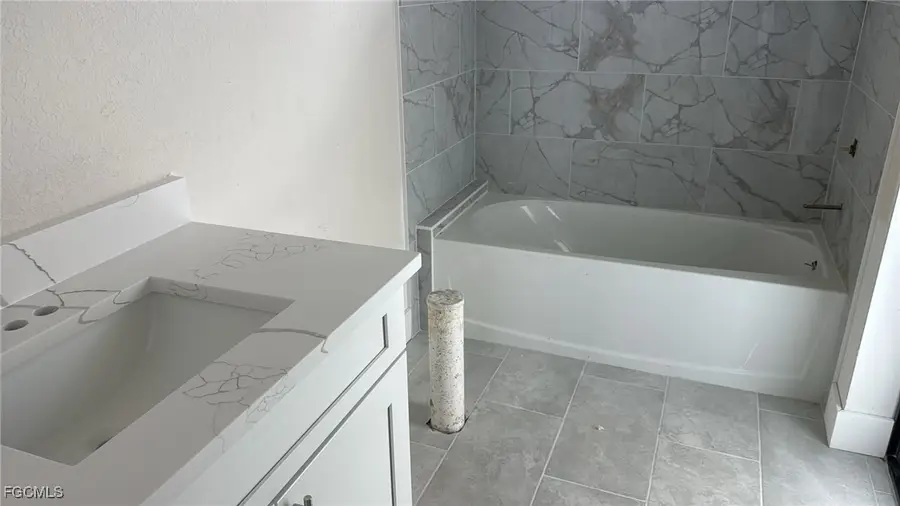 629 NW 28th Terrace, Cape Coral, FL 33993 - Image #3