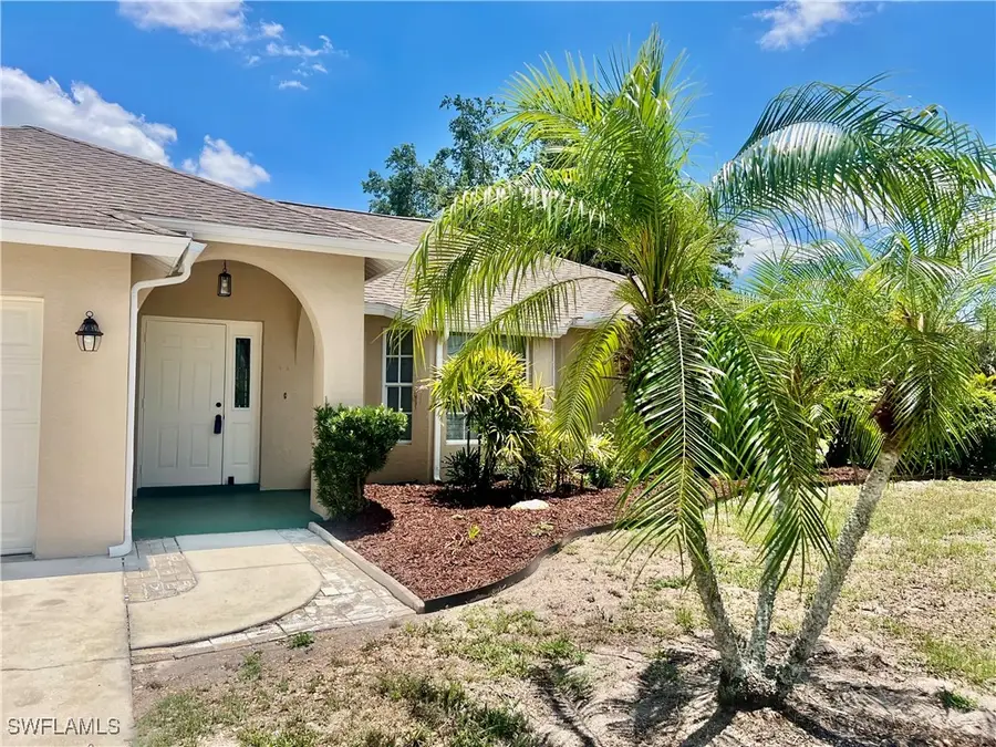 500 Lake Avenue, Lehigh Acres, FL 33972 - Image #2