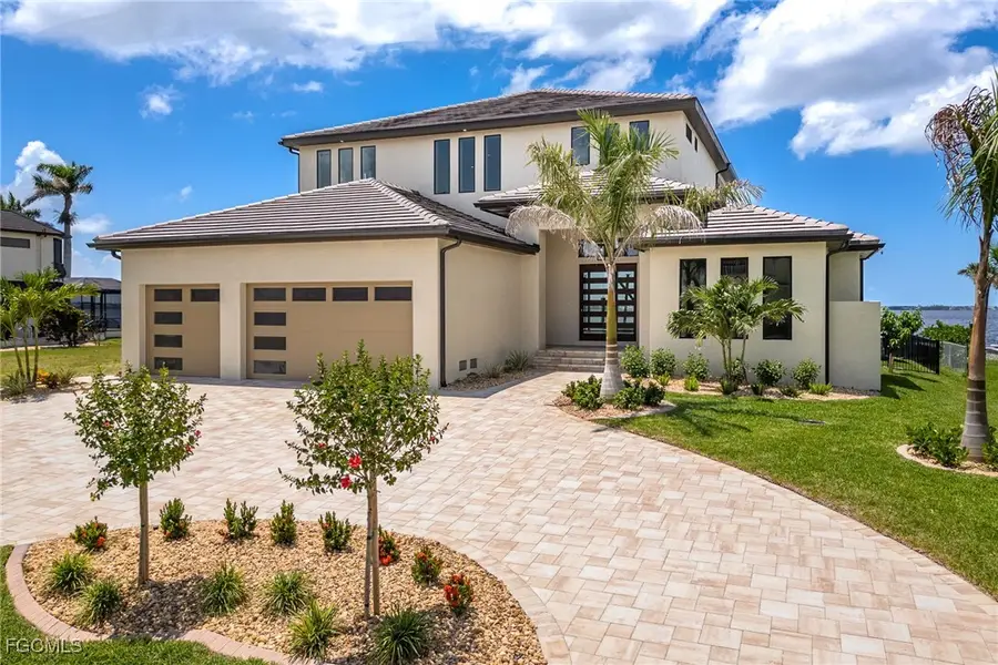 1024 Dolphin Drive, Cape Coral, FL 33904 - Image #2