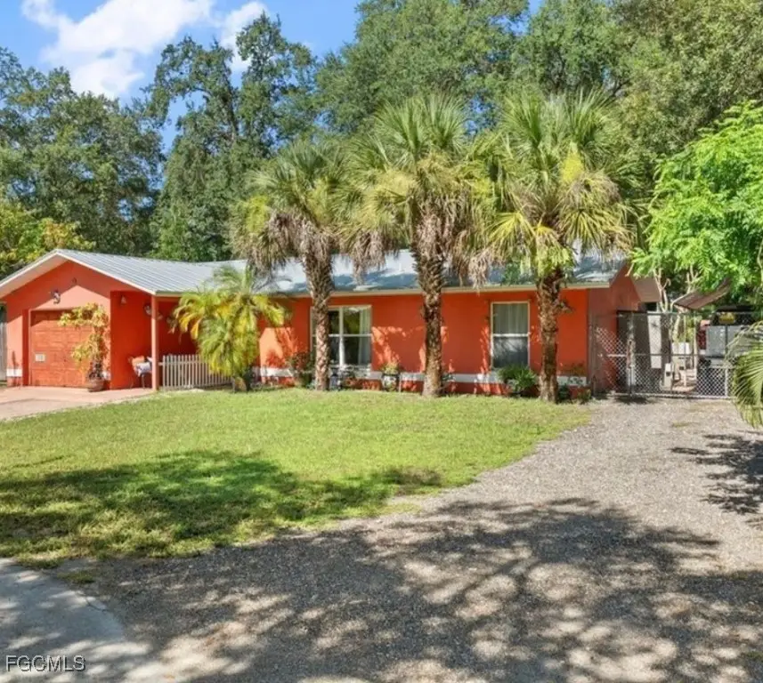470 Kara Lynn Court, Labelle, FL 33935 - Image #1