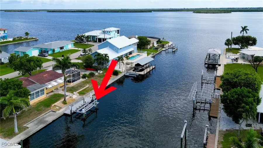 2809 Cheryl Street, Matlacha, FL 33993 - Image #2