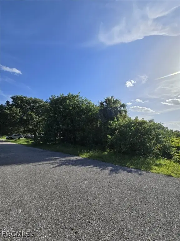 1517 Scott Avenue, Lehigh Acres, FL 33972 - Image #3