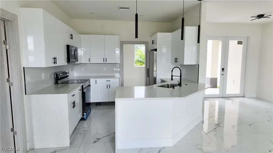 104 Olive Circle, Lehigh Acres, FL 33971 - Image #2