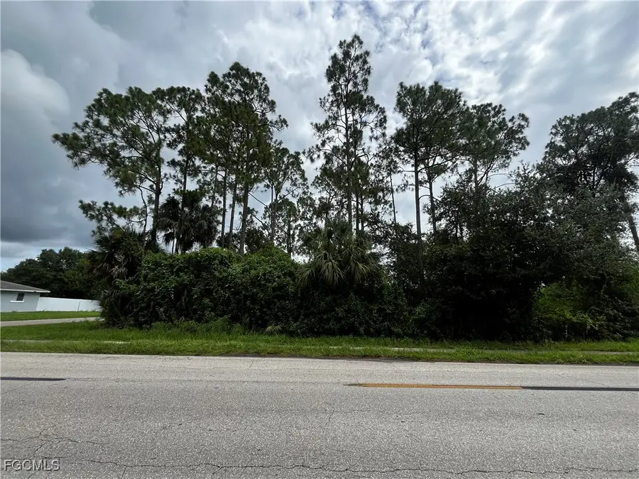 701 E 6th Street, Lehigh Acres, FL 33972 - Image #2