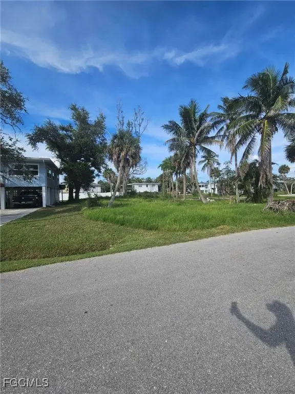 5397 Palmetto Street, Fort Myers Beach, FL 33931 - #2