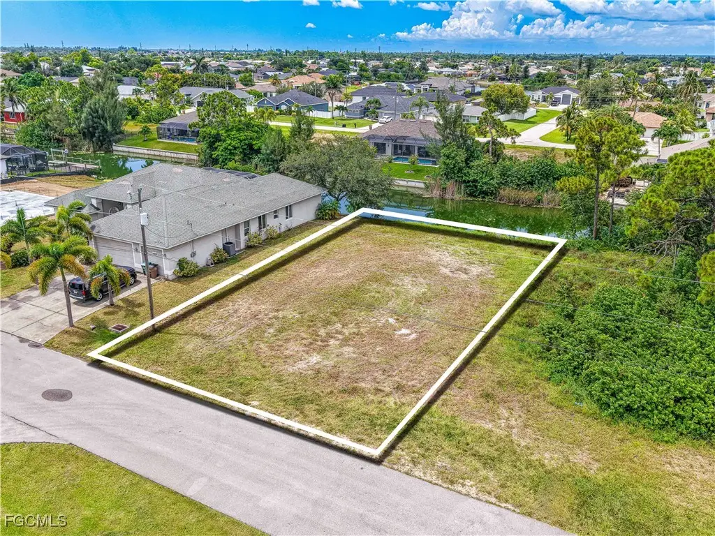 401 SE 14th Street, Cape Coral, FL 33990 - Image #1