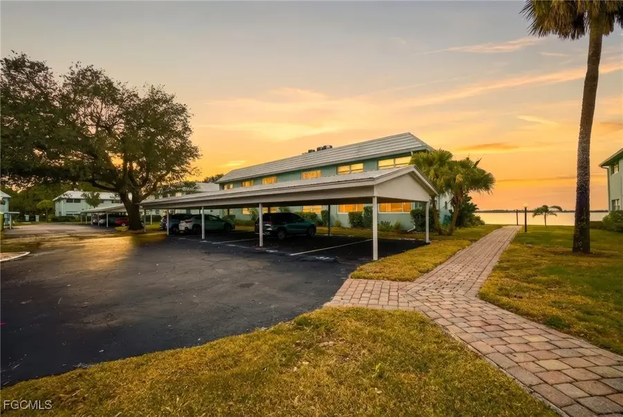 3225 E Riverside Drive #31C, Fort Myers, FL 33916 - Image #2