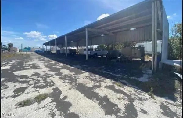 1069 N Tamiami Trail, North Fort Myers, FL 33903