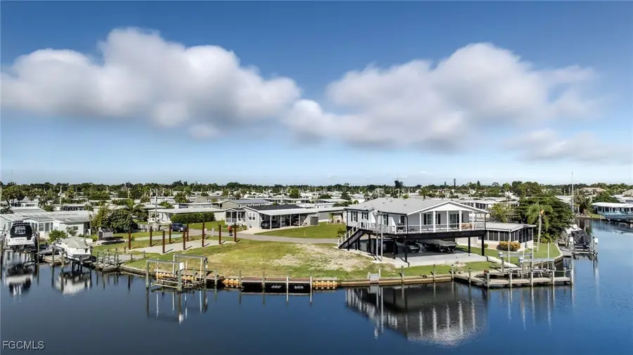 5537 Sir Walter Way, North Fort Myers, FL 33917 - Image #3