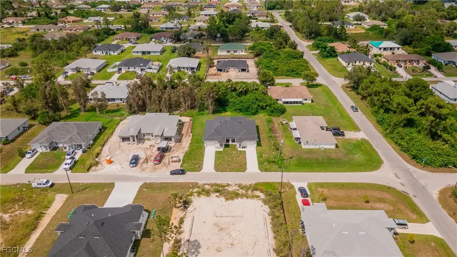 4706 27th Street Sw, Lehigh Acres, FL 33973 - Image #2