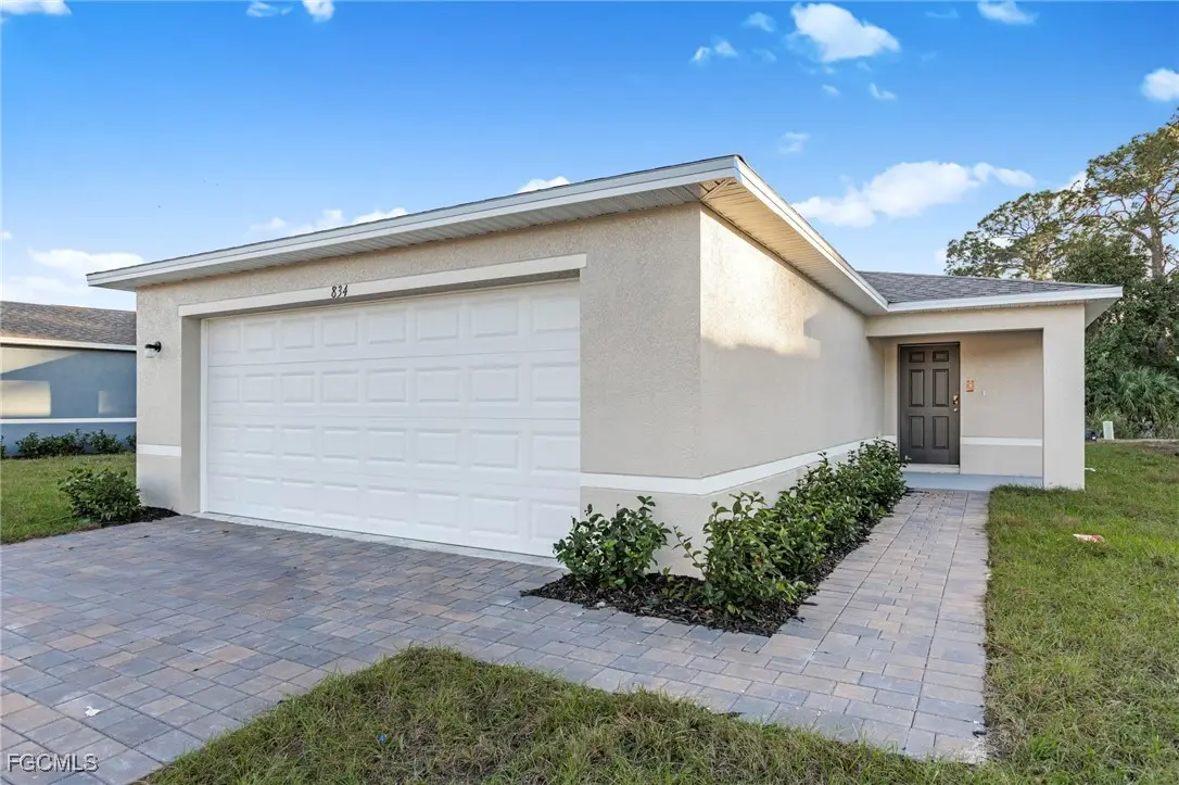 834 Friendship Circle, Labelle, FL 33935 - Image #1
