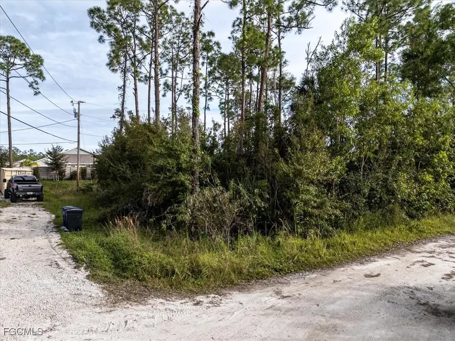 20374 Idlewood Road, North Fort Myers, FL 33917 - Image #3