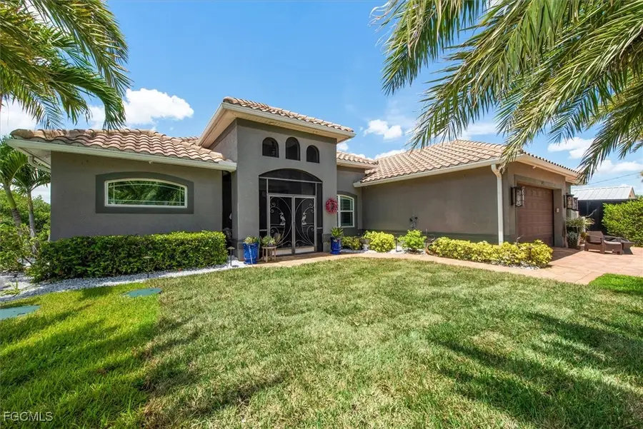 2157 Club House Road, North Fort Myers, FL 33917 - Image #3