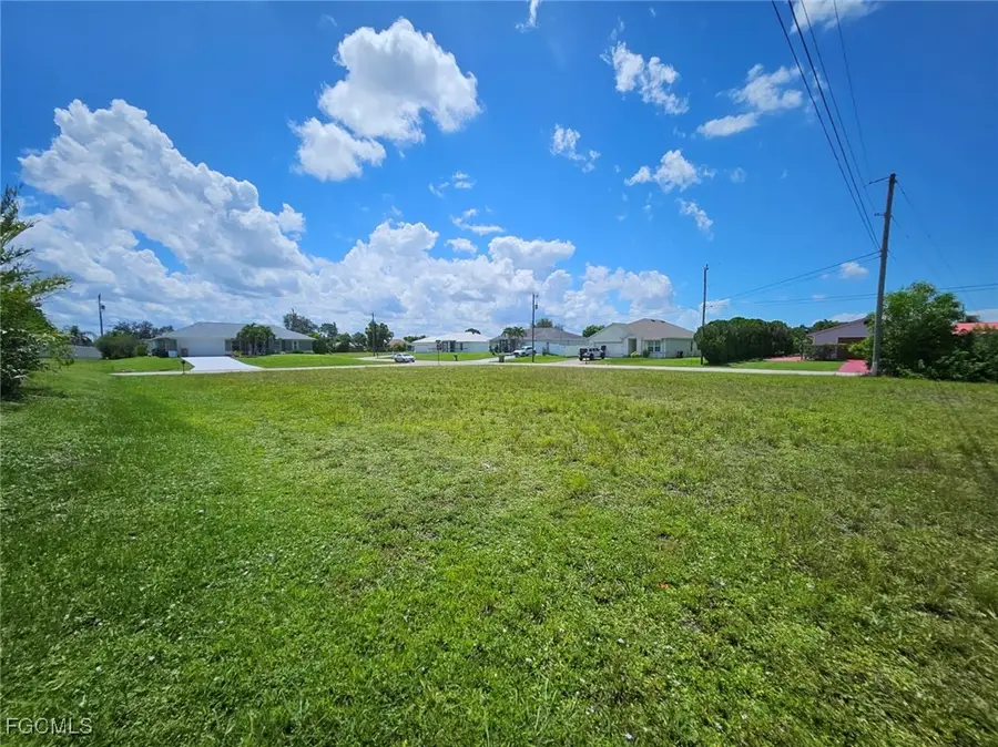 3016 SW 7th Avenue, Cape Coral, FL 33914 - Image #3