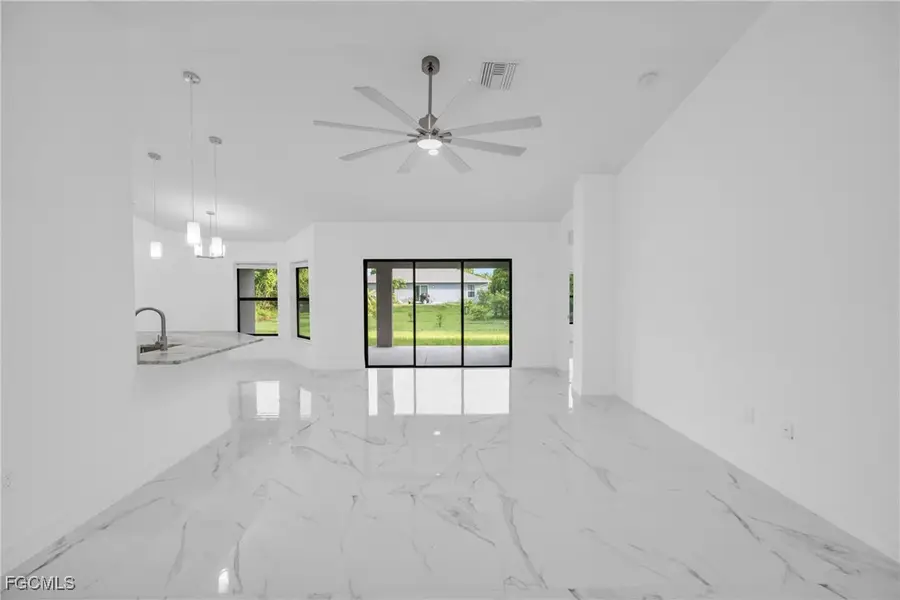 3007 1st Street Sw, Lehigh Acres, FL 33976 - Image #2