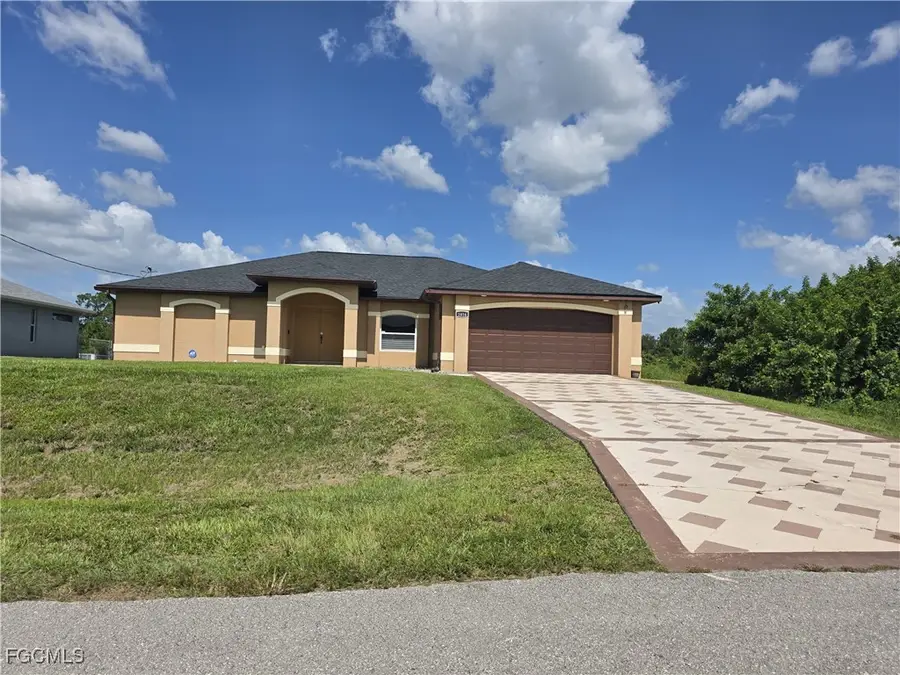 1816 Tomaso Avenue, Lehigh Acres, FL 33972 - Image #3