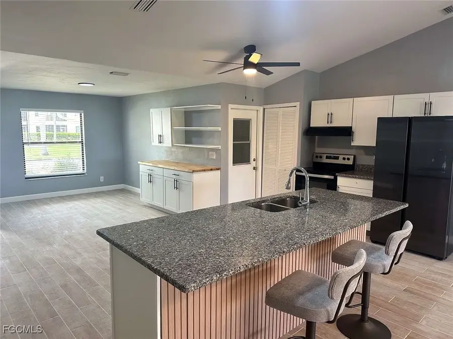 11091 Caravel Circle, Fort Myers, FL 33908 - Image #2