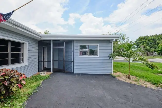 4370 Deleon Street, Fort Myers, FL 33901 - Image #3