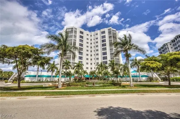 4183 Bay Beach Lane #375, Fort Myers Beach, FL 33931