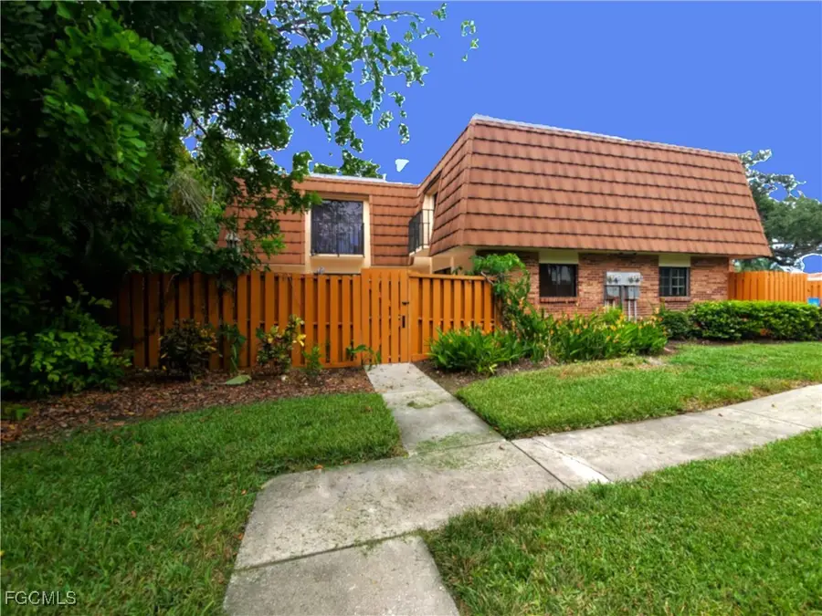 1428 Park Shore Circle #3, Fort Myers, FL 33901 - Image #2