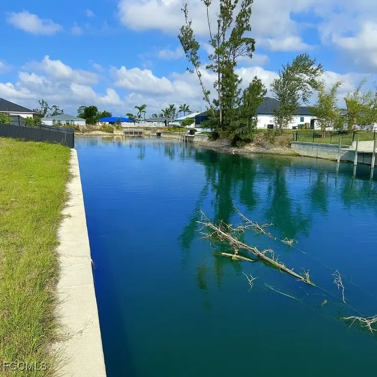 633 SW 13th Street, Cape Coral, FL 33991 - Image #1