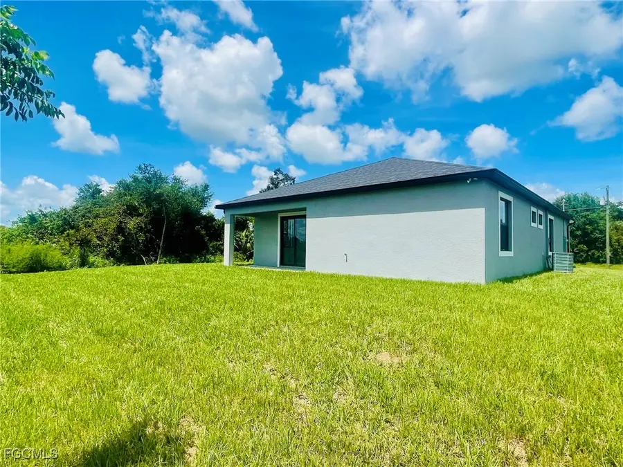 8031 Buttercup Circle, Labelle, FL 33935 - Image #3