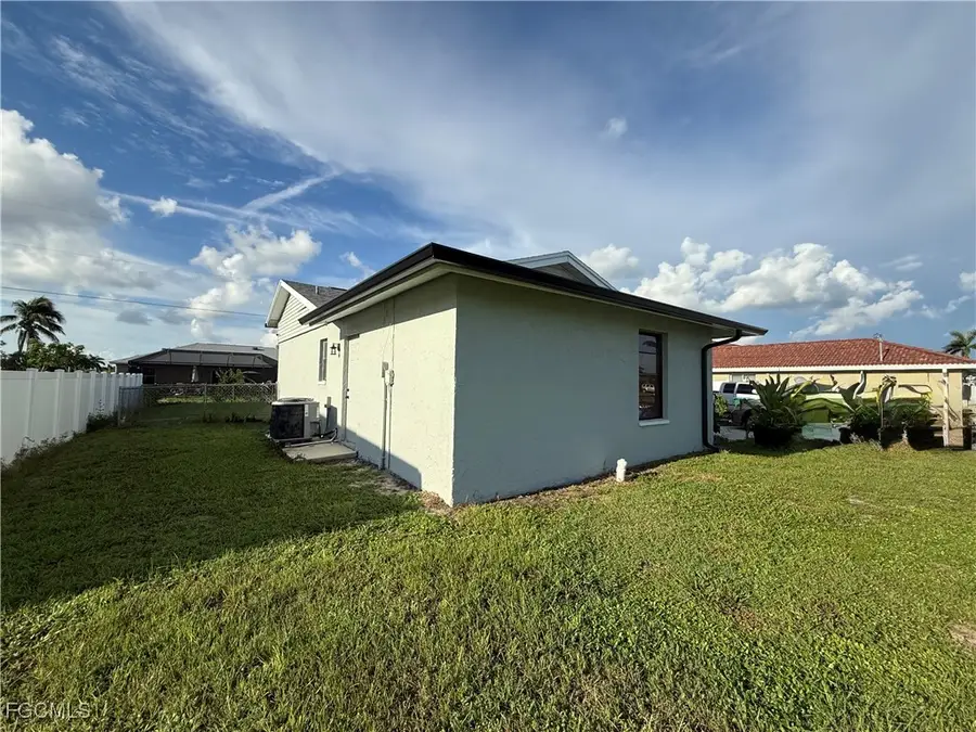 421 SW 21st Terrace, Cape Coral, FL 33991 - #3
