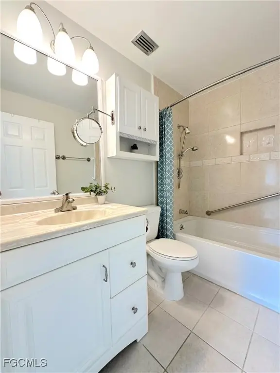 6184 Michelle Way #206, Fort Myers, FL 33919 - Image #3