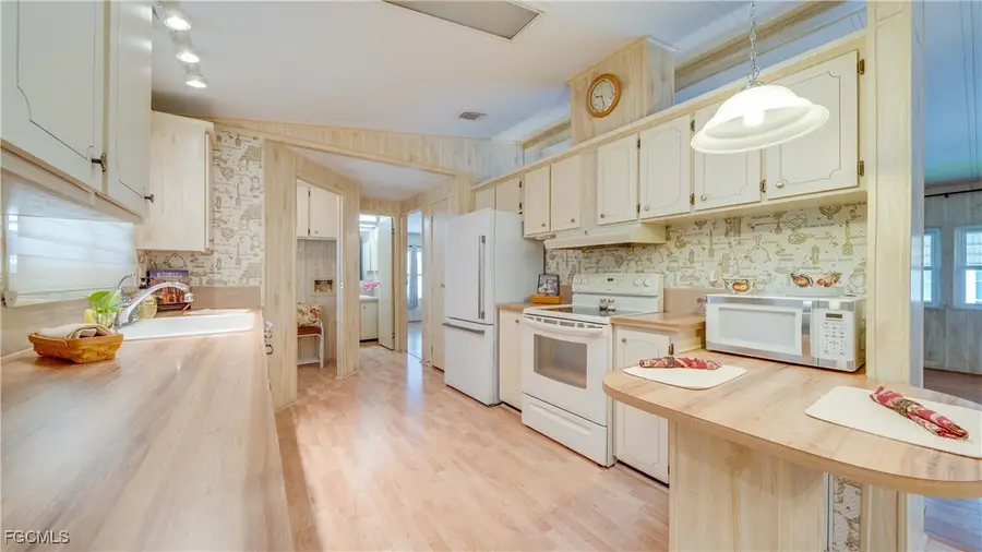 70 Sunrise Avenue, North Fort Myers, FL 33903 - Image #3