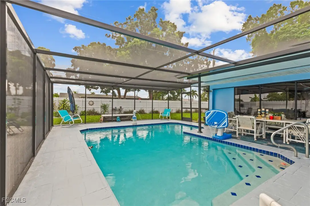 2705 SE 18th Place, Cape Coral, FL 33904 - Image #1