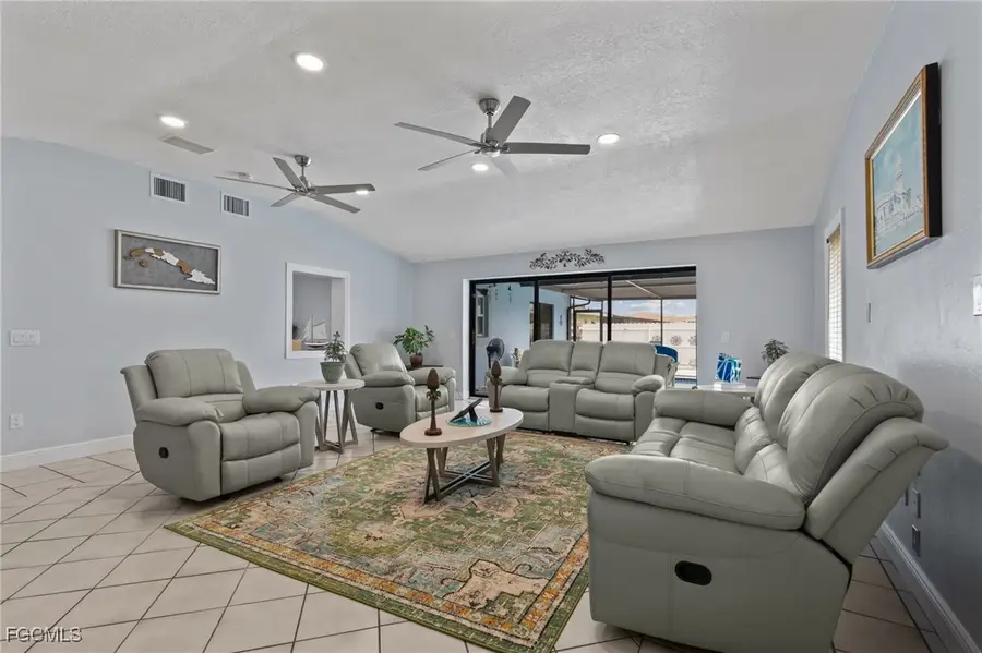 2705 SE 18th Place, Cape Coral, FL 33904 - Image #3