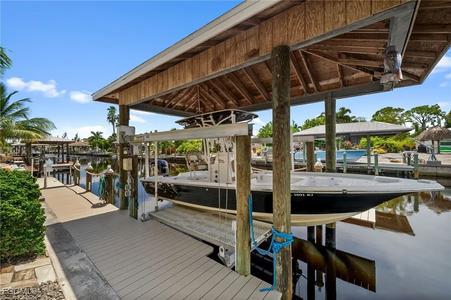 3527 Manatee Drive, Saint James City, FL 33956 - Image #3